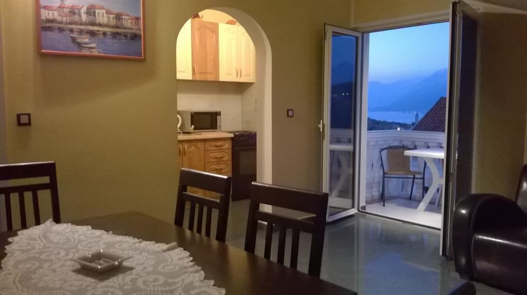 Apartments Sandra 티바트 외부 사진