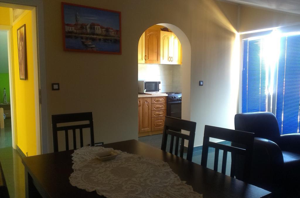 Apartments Sandra 티바트 외부 사진