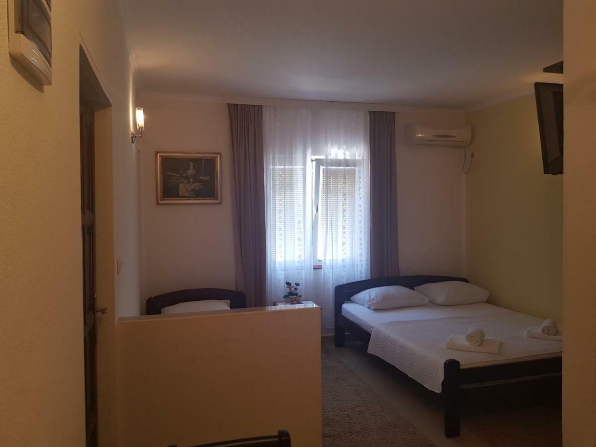 Apartments Sandra 티바트 외부 사진